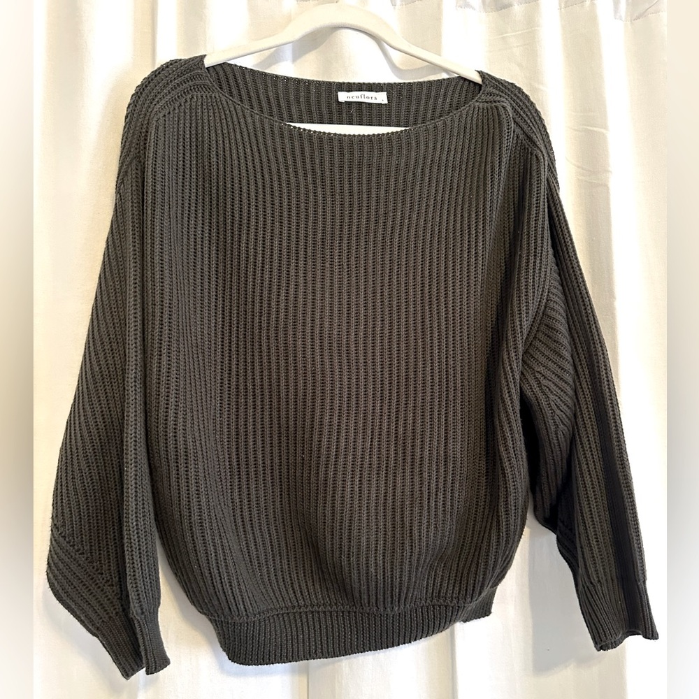 Neuflora Deep Green Boatneck Sweater: Size S